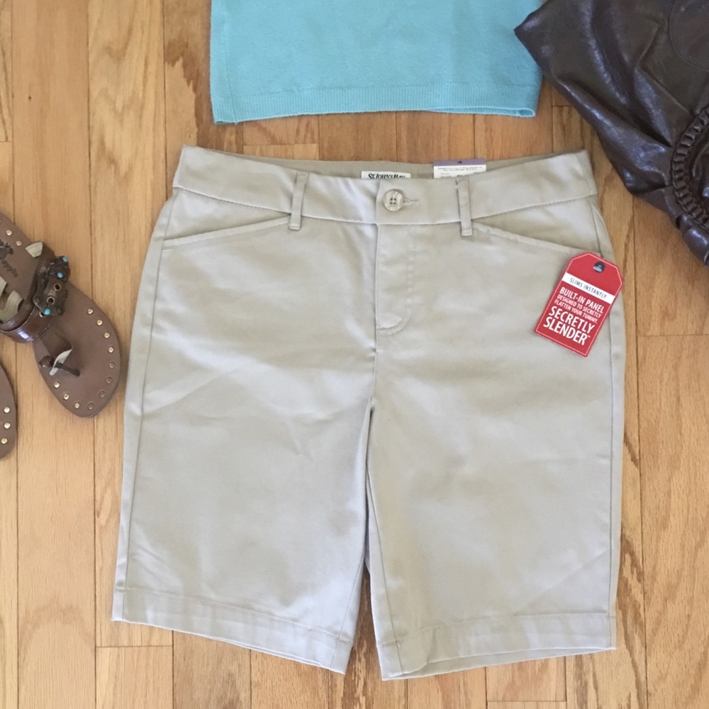 NEW Wh TAGS - St Johns Bay Bermuda Tan Shorts